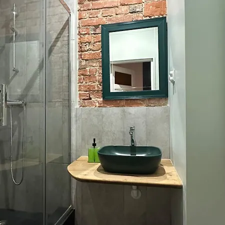 Kamienica Srodmiescie 18b * Varsó